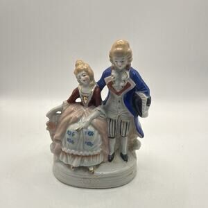 Vintage MCM 4-1/2” Occupied Japan Victorian/Colonial Couple Figurine
